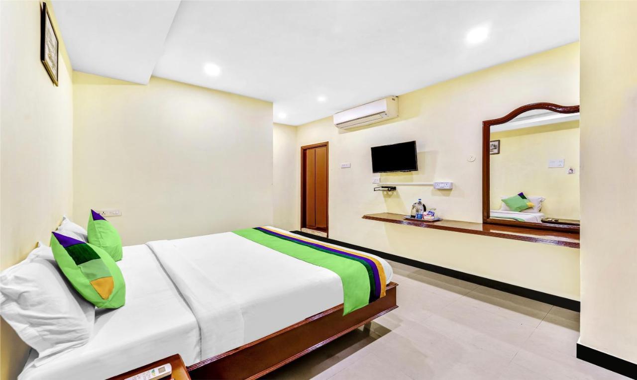 Treebo B Coral, 2 Km From Promenade Beach Hotel Pondicherry Exterior foto